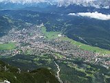 Widok z Kramerspitz na Garmisch-Partenkirchen